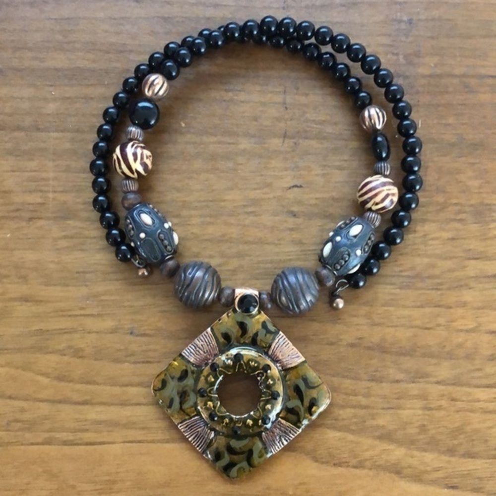 Stunning Statement Chocker Necklace - image 5